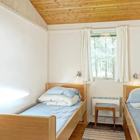 6 Person In Aakirkeby-by Traum Feriehus